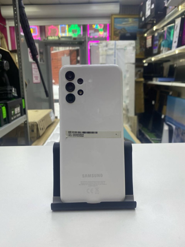 Смартфон Samsung A13 4/64