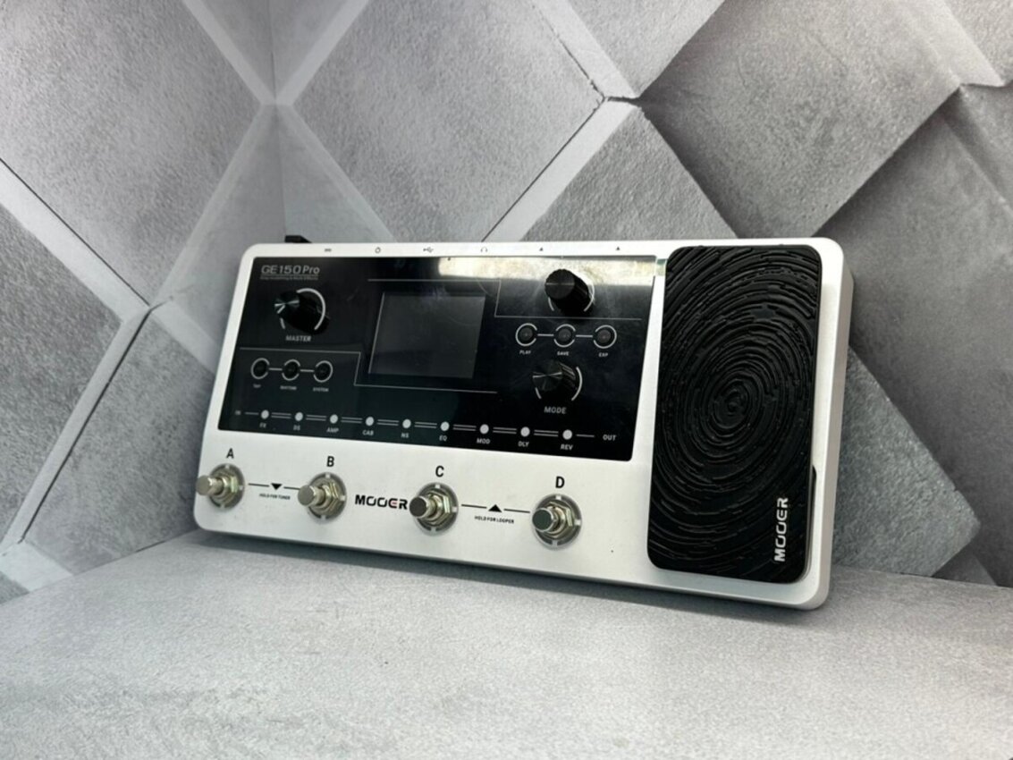 Педаль эффектов Mooer GE150