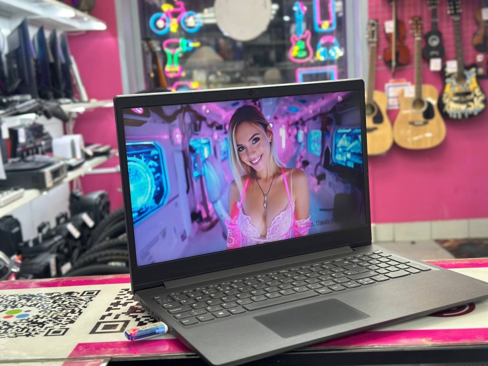 Ноутбук Lenovo Celeron N4020 / 4гб / 256гб