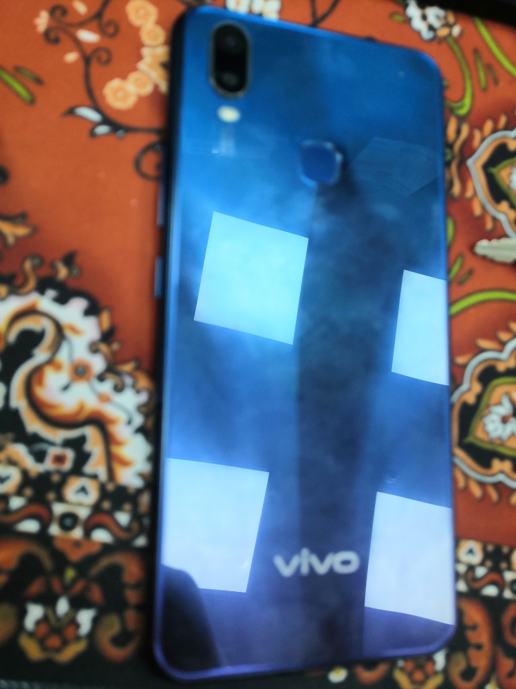 Смартфон Vivo Y11 3/32