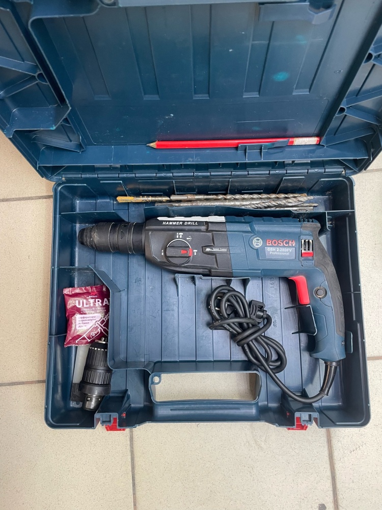 Перфоратор Bosch GBH 2-28DFV