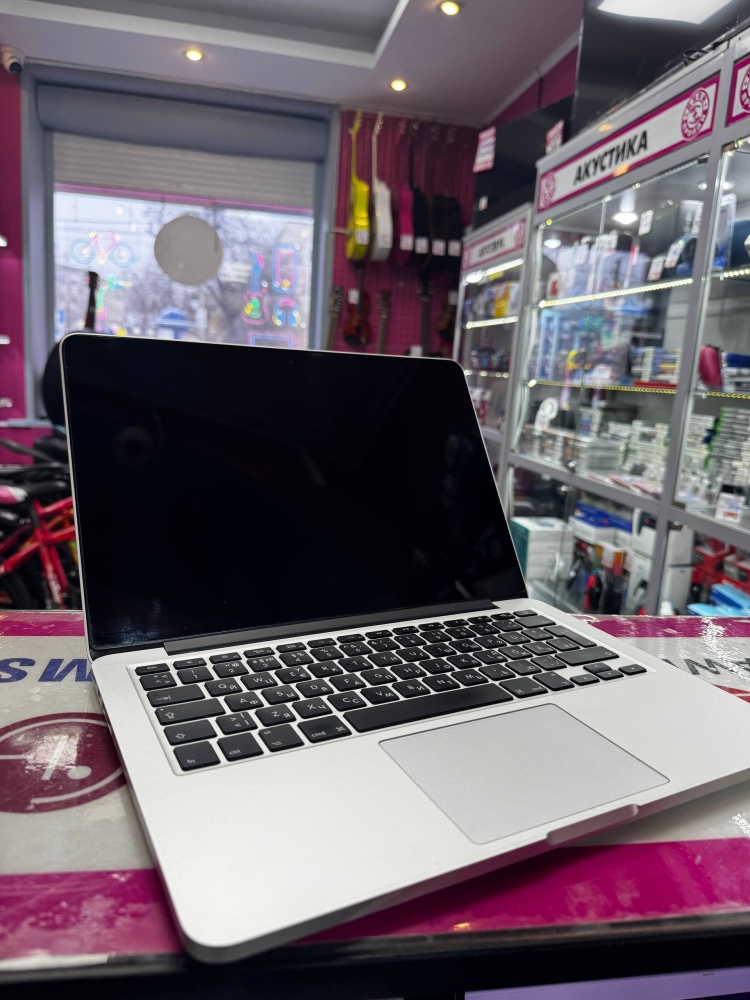 Ноутбук Macbook Pro 13(2015) i7/16/ssd512