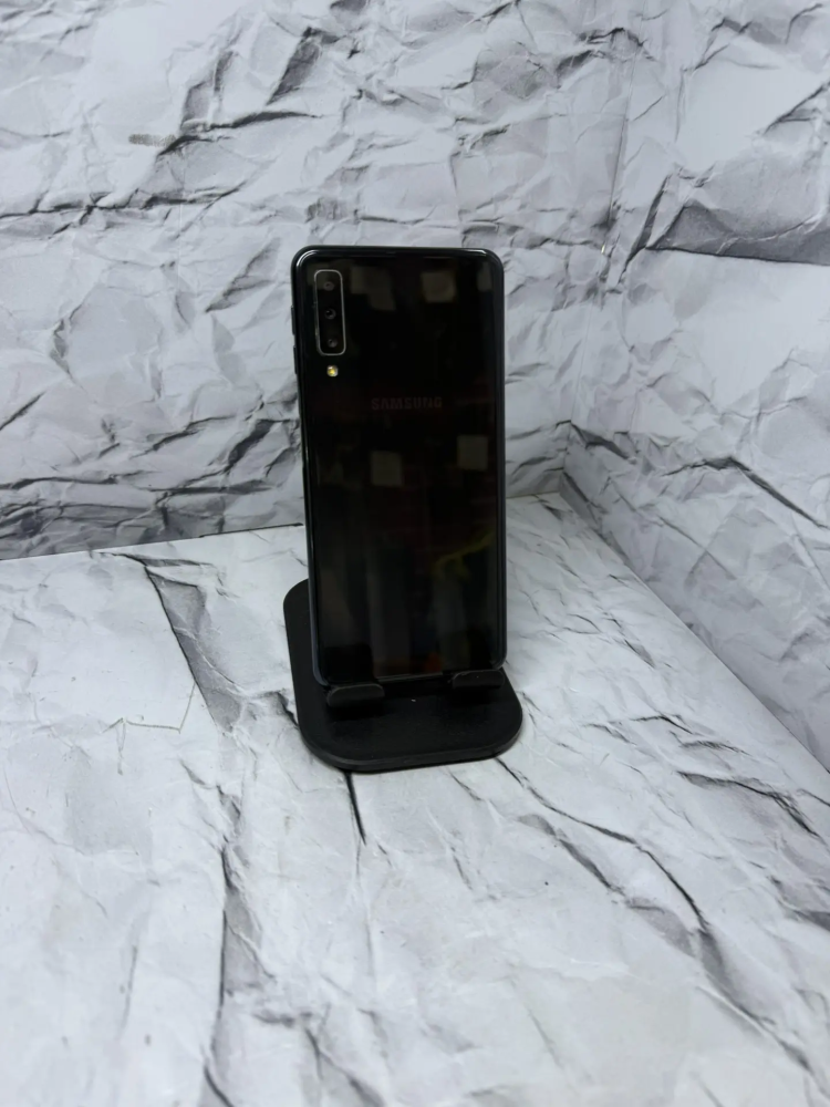 Смартфон Samsung A7 2018 4/64