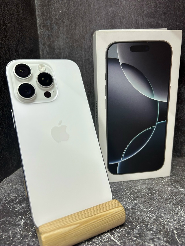 Смартфон iPhone 16 PRO 128Gb