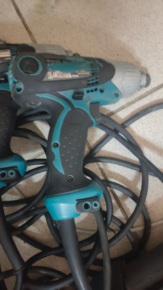 Ударный шуруповерт makita td0101